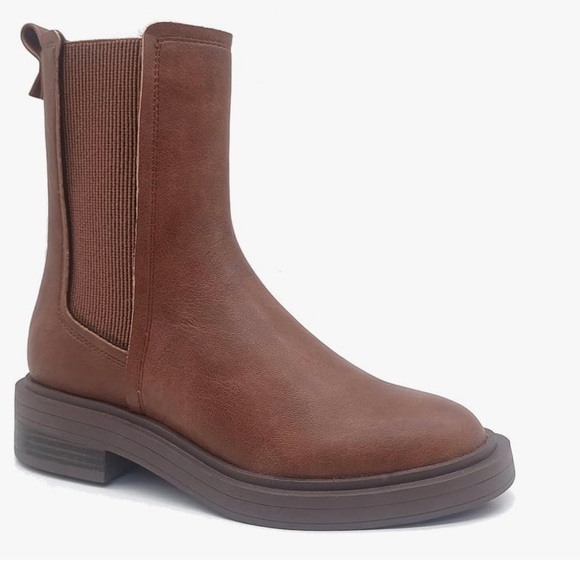 Kenneth Cole Shoes - Brown Kenneth Cole Chelsea Boots